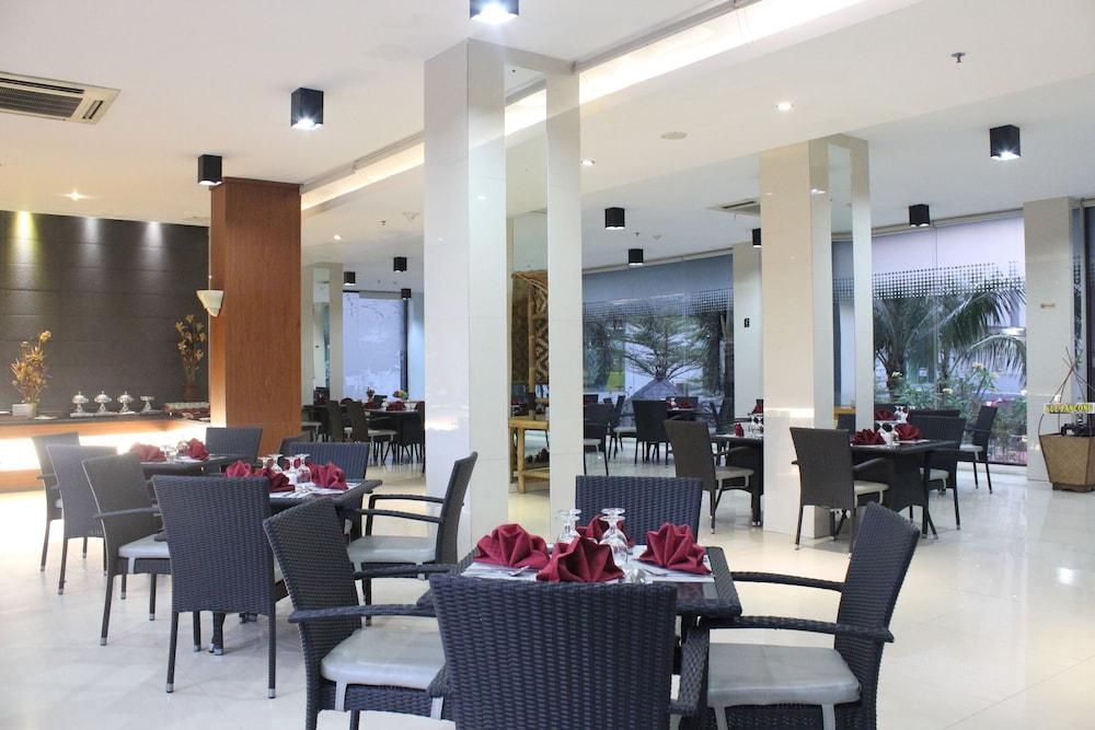 Hotel Sahid Mutiara Karawaci Tangerang Esterno foto