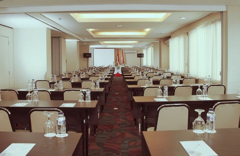 Hotel Sahid Mutiara Karawaci Tangerang Esterno foto