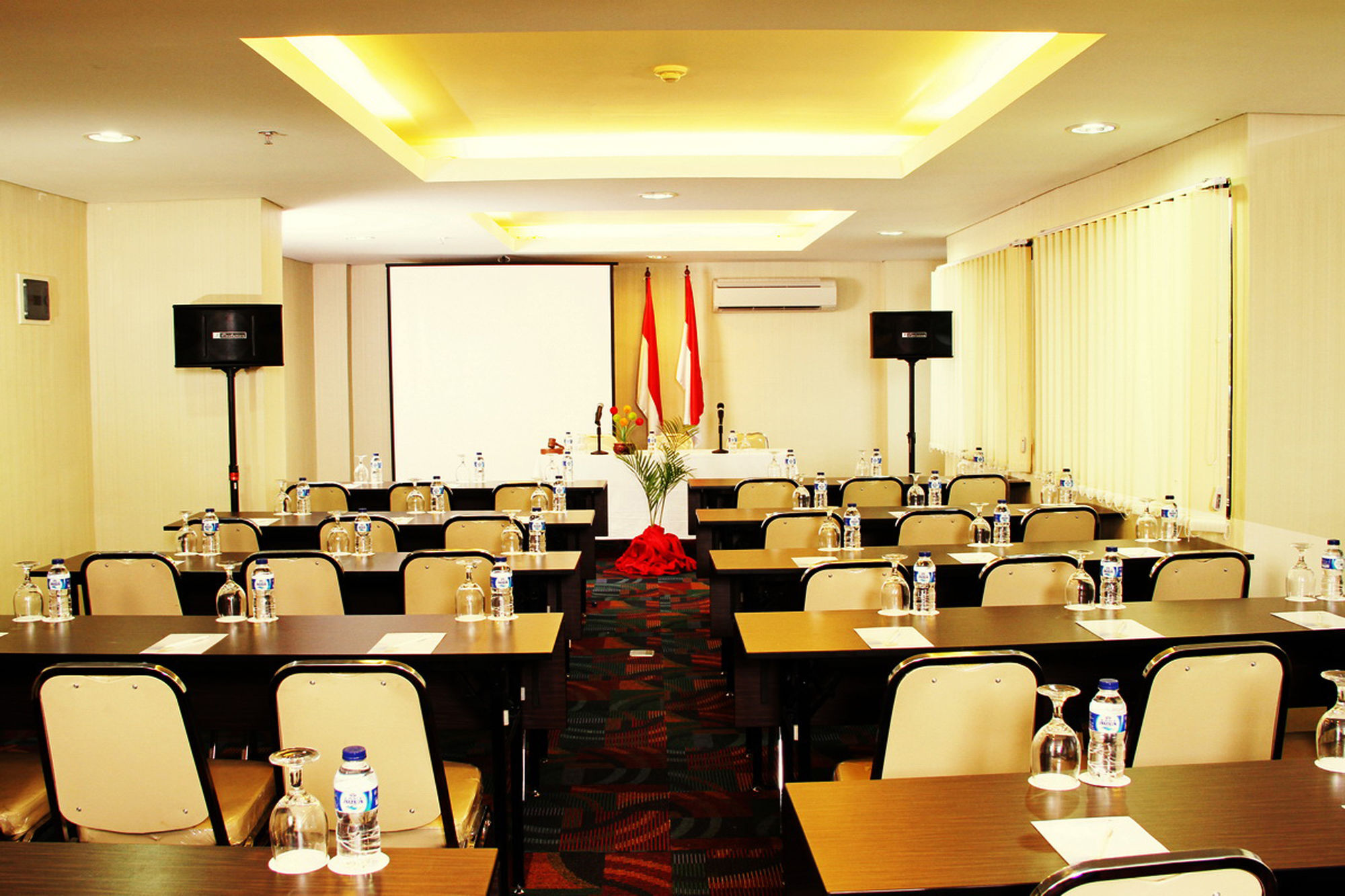 Hotel Sahid Mutiara Karawaci Tangerang Esterno foto